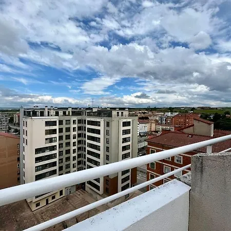 Atuaire Atico 360º De Parking Incluido Burgo