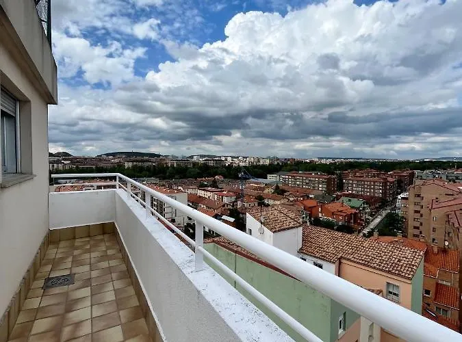 Atuaire Atico 360º De Parking Incluido Burgo